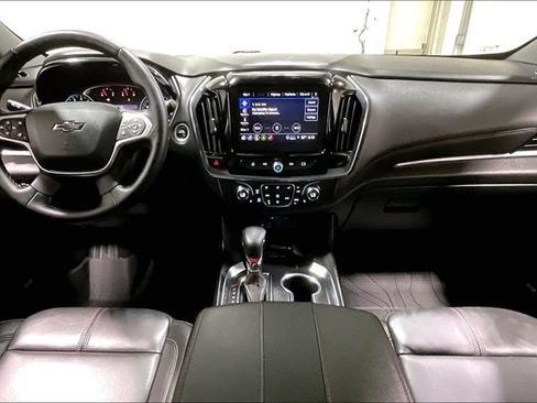 Used 2023 Chevrolet Traverse RS w/ LPO, Floor Liner Package AWD/4WD image 15