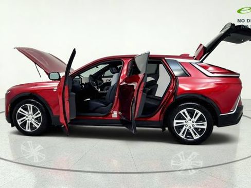 Used 2024 Cadillac Lyriq Tech w/ LPO, Floor Liner Package AWD/4WD image 15