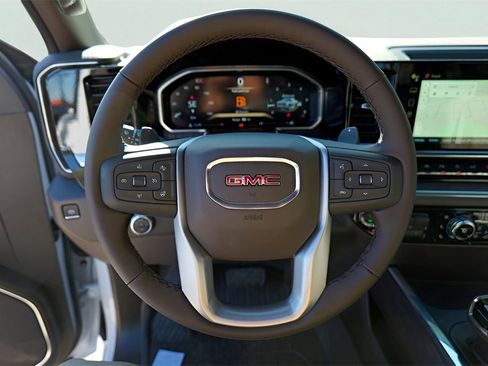 New 2026 GMC Sierra 1500 SLT image 11