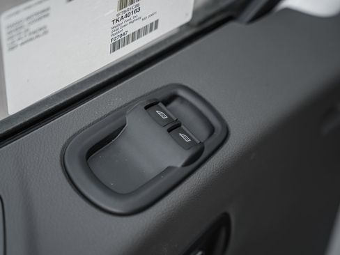 New 2026 Ford Transit 250 148 Medium Roof w/ Load Area Protection Package image 64