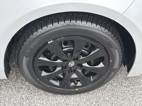 Certified 2022 Toyota Corolla LE image 19