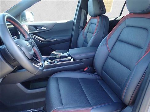 Used 2025 Chevrolet Equinox RS AWD/4WD image 11
