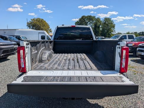 Used 2025 Ford F350 XLT AWD/4WD image 13