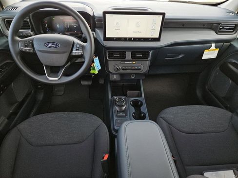 New 2025 Ford Maverick XL image 5