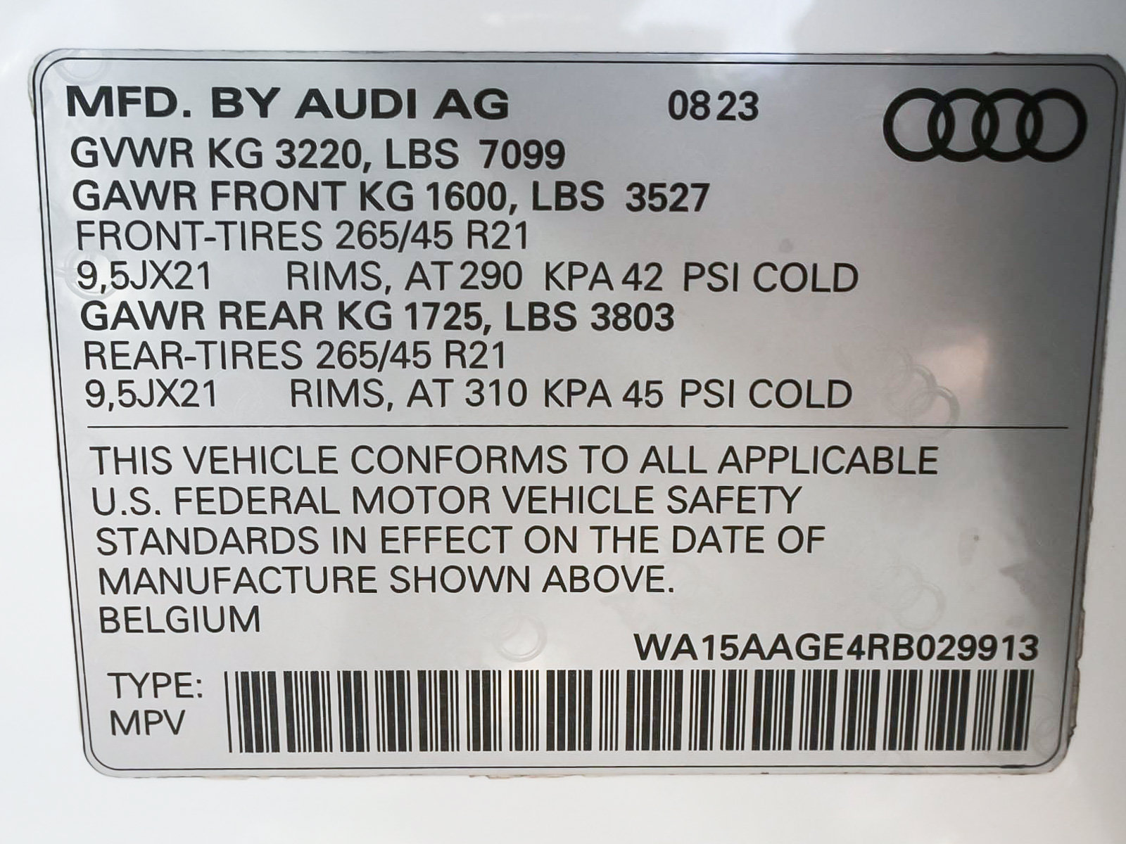 Used 2024 Audi Q8 e-tron Premium Plus AWD/4WD image 15