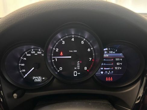 Used 2023 Porsche Macan Turbo AWD/4WD image 16