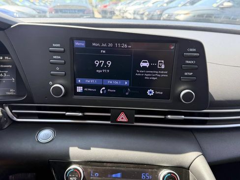 Certified 2023 Hyundai Elantra SEL FWD image 20