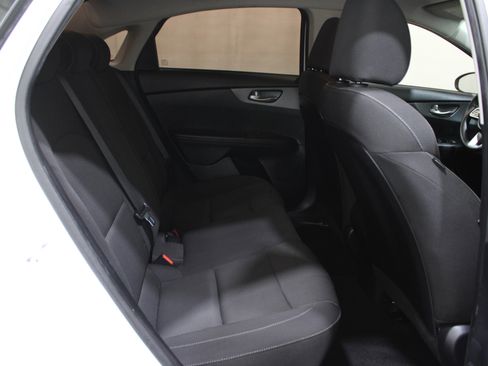 Used 2019 Kia Forte LXS image 27