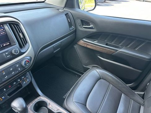 Used 2022 GMC Canyon Denali AWD/4WD image 28