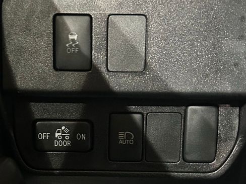 Used 2023 Toyota Tacoma SR5 AWD/4WD image 59