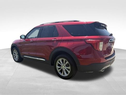 Used 2023 Ford Explorer Limited AWD/4WD image 2