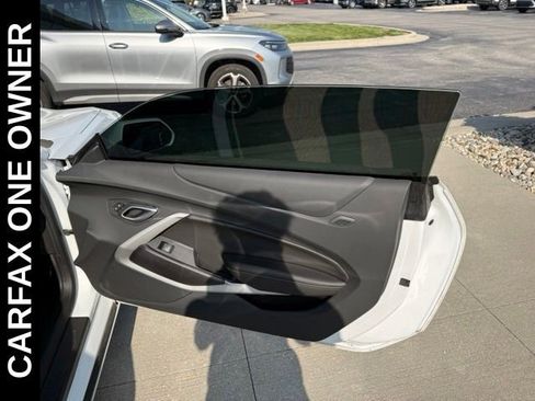 Used 2022 Chevrolet Camaro LT RWD image 17