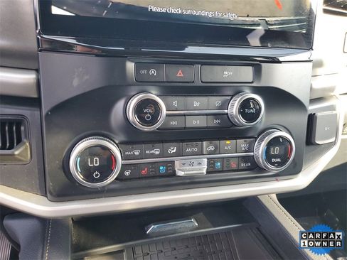 Used 2024 Ford Expedition Max XLT image 32