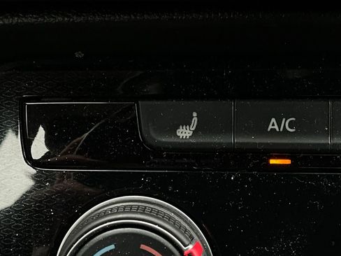 Used 2025 Volkswagen Taos S image 27