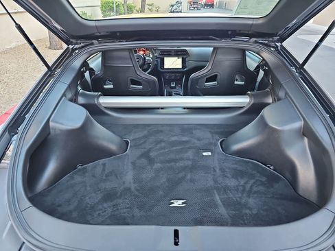 Used 2024 Nissan Z NISMO w/ Floor Mat Package image 21