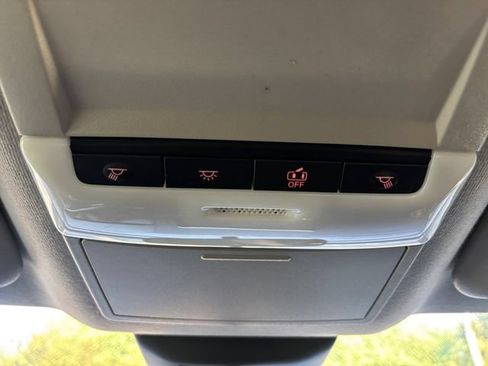 Used 2023 Nissan Sentra SR w/ Midnight Edition Package FWD image 36