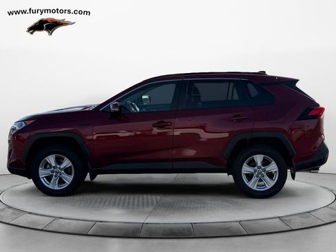 Used 2021 Toyota RAV4 XLE w/ XLE Grade Weather Package image 6