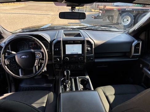 Used 2019 Ford F150 XLT w/ Equipment Group 302A Luxury AWD/4WD image 21