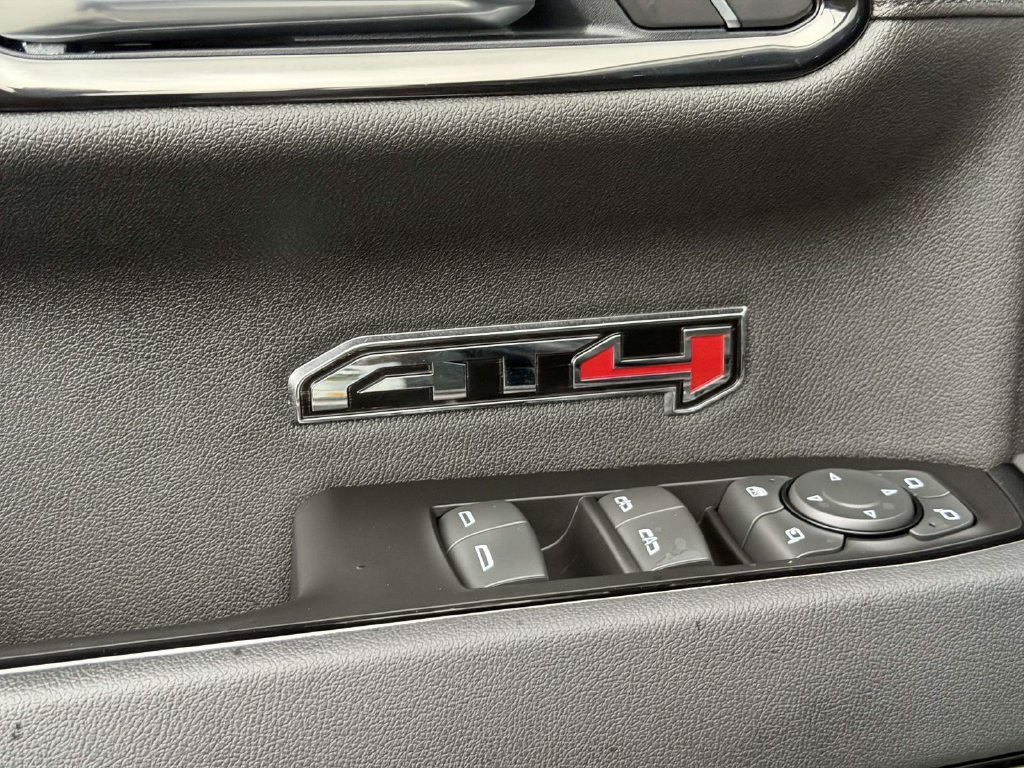 Used 2025 GMC Sierra 1500 AT4 w/ AT4 Premium Package AWD/4WD image 22