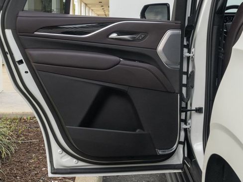 Used 2023 Cadillac Escalade V image 32