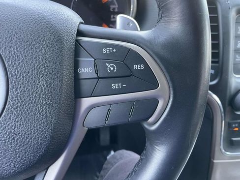 Used 2016 Jeep Grand Cherokee Laredo w/ Quick Order Package 23E AWD/4WD image 25