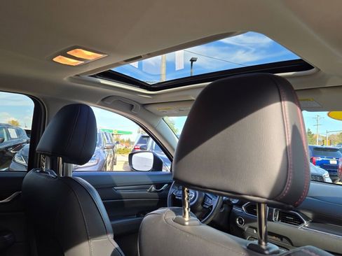 Used 2025 MAZDA CX-5 Carbon Edition image 11