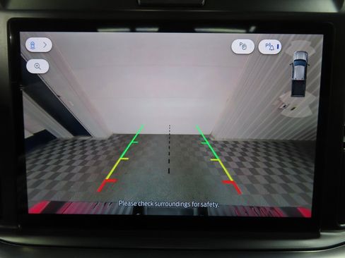 Used 2025 Ford F450 Platinum image 18