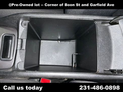 Used 2020 Chevrolet Malibu LT FWD image 25