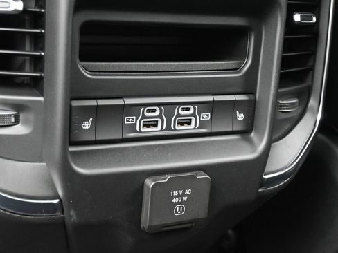 Used 2025 RAM 1500 Laramie image 35