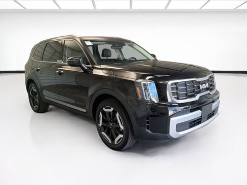 Used 2025 Kia Telluride S AWD/4WD image 3