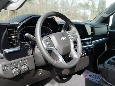 New 2026 Chevrolet Silverado 3500 LT w/ All Star Edition AWD/4WD image 9