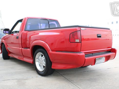 Used 2001 Chevrolet S10 Pickup Xtreme w/ Preferred Equipment Group image 7