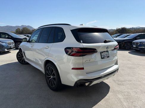 Used 2026 BMW X5 xDrive40i w/ M Sport Package AWD/4WD image 2
