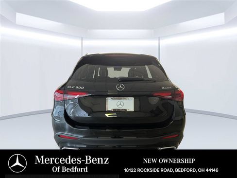 Used 2026 Mercedes-Benz GLC 300 4MATIC image 4