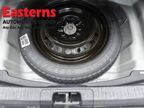 Used 2025 Toyota Camry SE w/ Convenience Package FWD image 23