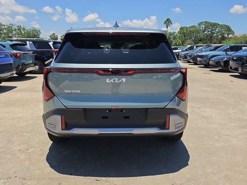 New 2027 Kia Seltos S FWD image 7