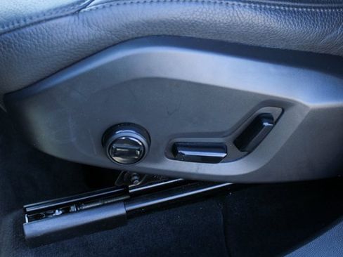 Used 2025 Volvo XC60 B5 Plus image 14