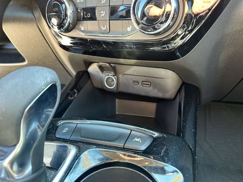 Used 2024 Chevrolet Trax LT w/ Driver Confidence Package FWD image 39