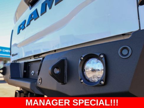 New 2025 RAM 2500 Big Horn AWD/4WD image 13