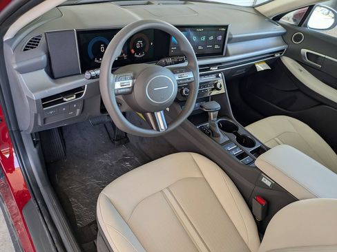 New 2025 Hyundai Sonata SE FWD image 17