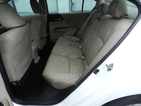 Used 2015 Honda Accord LX image 10