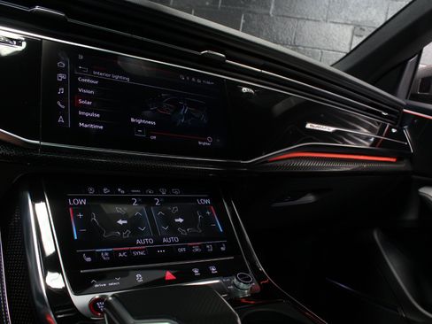 Used 2023 Audi SQ8 Prestige AWD/4WD image 74