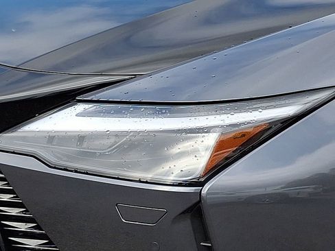 Used 2025 Lexus RZ 450e image 9