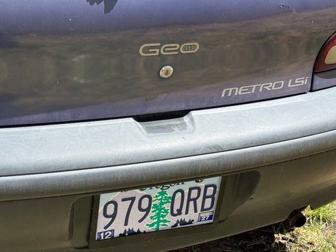 Used 1995 Geo Metro LSi FWD image 25