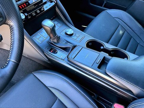 Used 2023 Lexus IS 350 F Sport w/ Navigation Package image 17