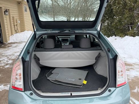 Used 2013 Toyota Prius Plug-In Hybrid image 34