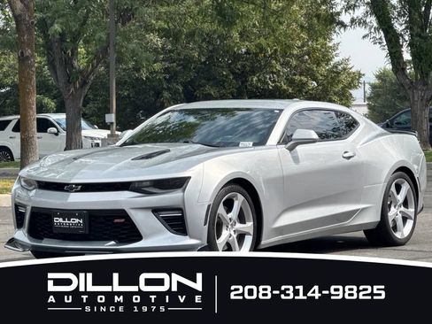 Used 2018 Chevrolet Camaro SS RWD image 8