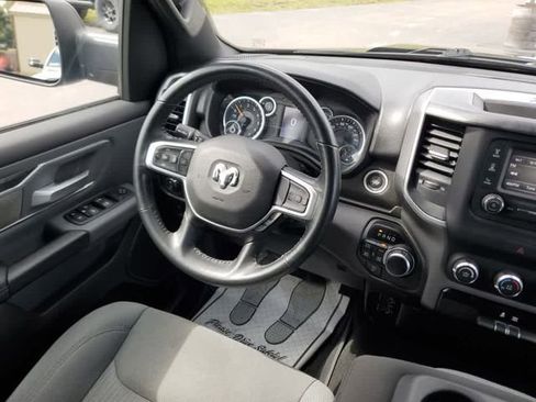 Used 2022 RAM 1500 Big Horn AWD/4WD image 17