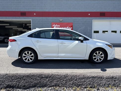Certified 2024 Toyota Corolla LE FWD image 2