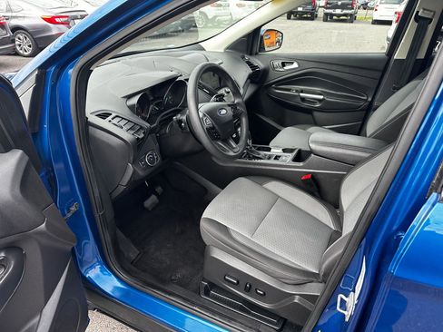 Used 2019 Ford Escape SE image 10